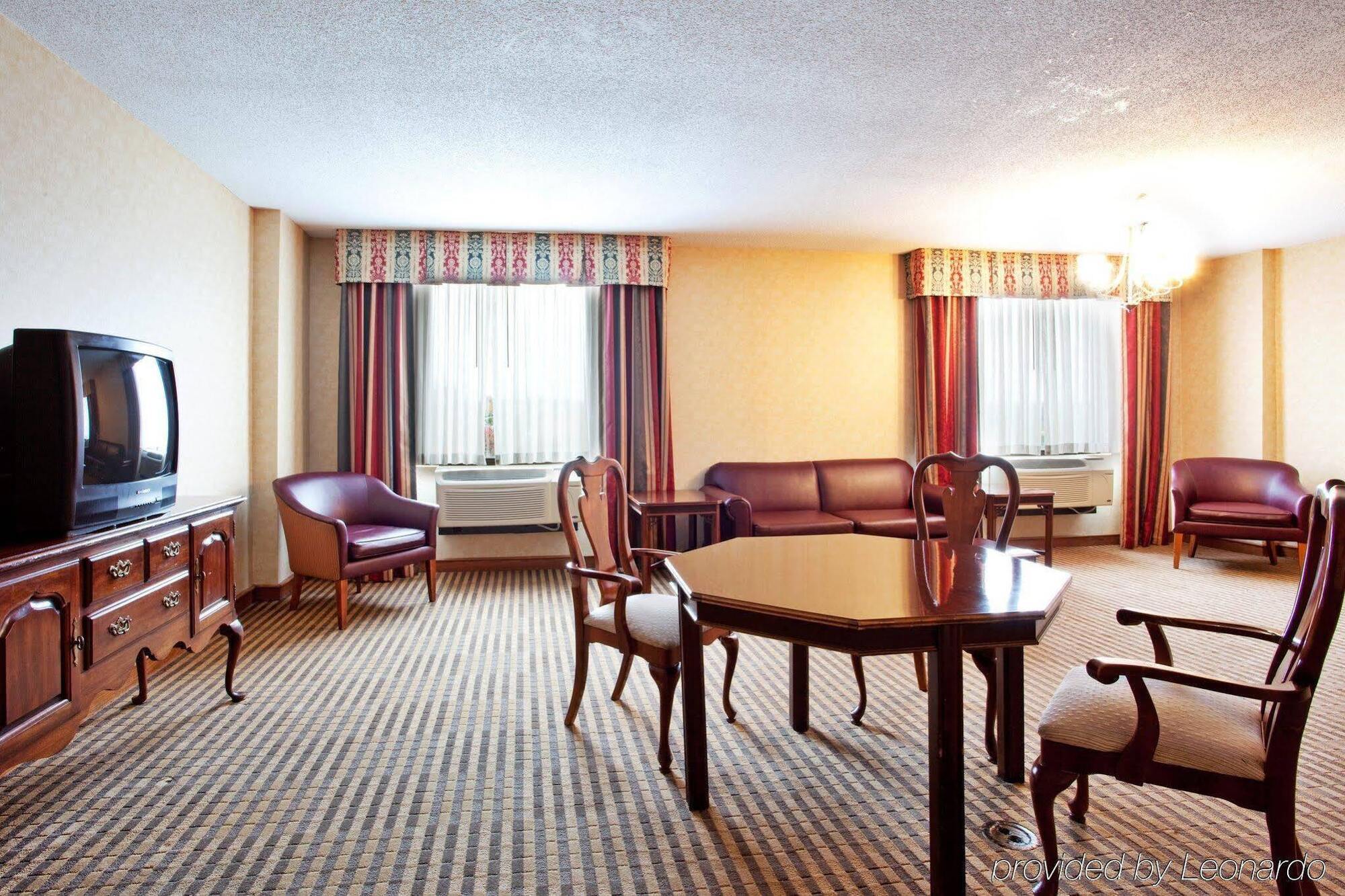 Lynchburg Grand Hotel מראה חיצוני תמונה